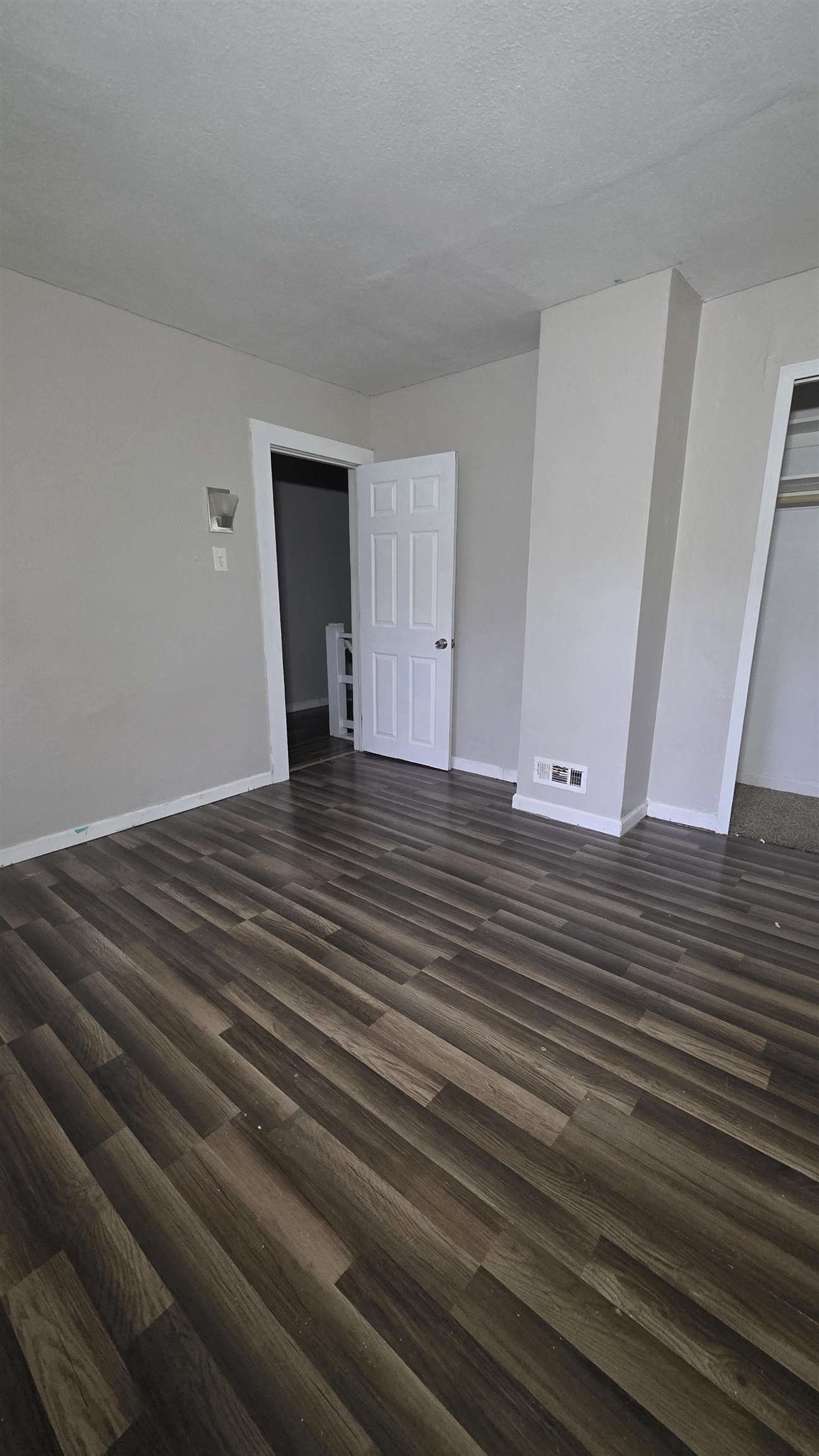 1461 S Pershing Ct Property Photo 8