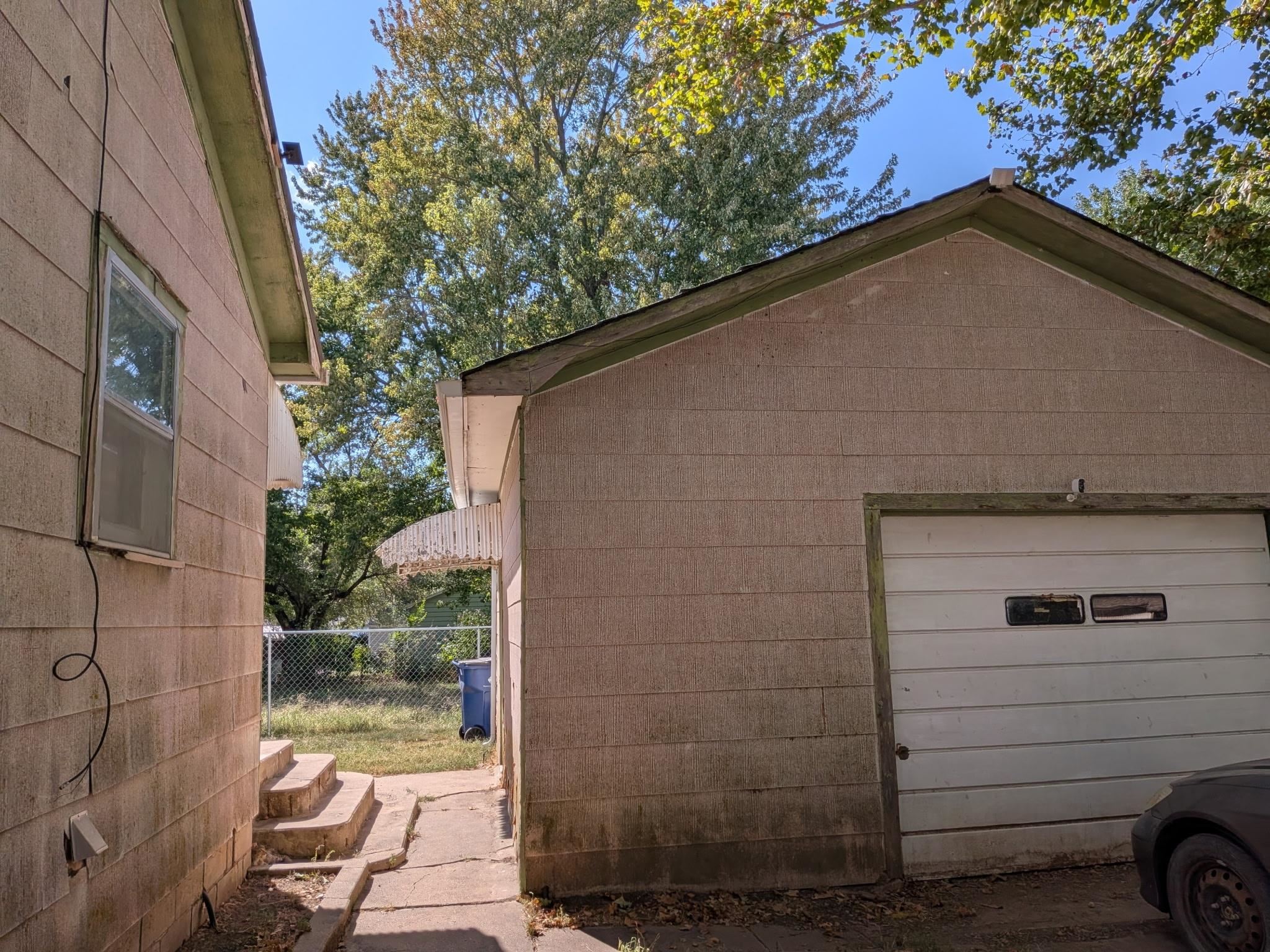 140 N Circle Dr Property Photo 20