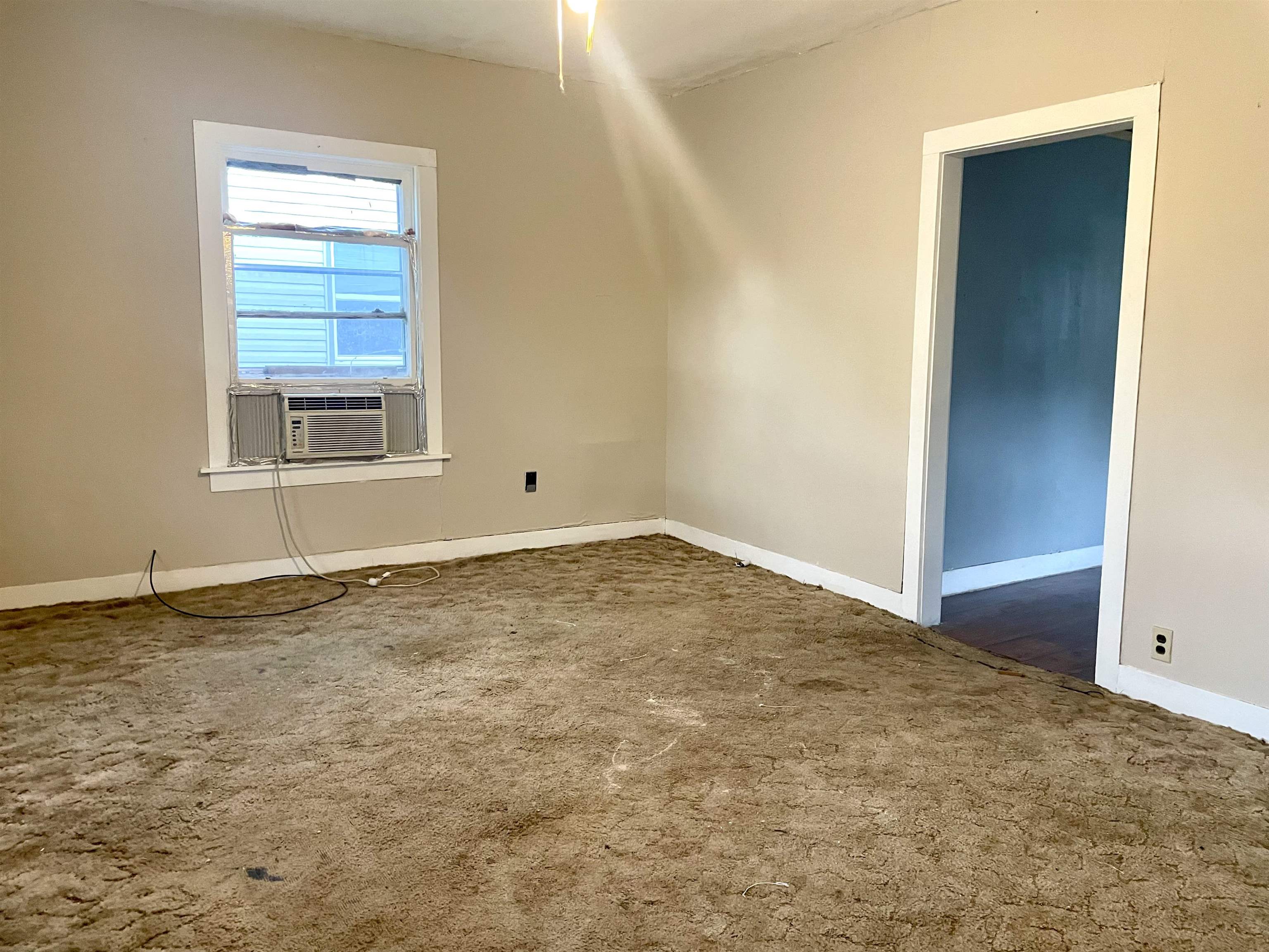 524 S Randall Property Photo 3