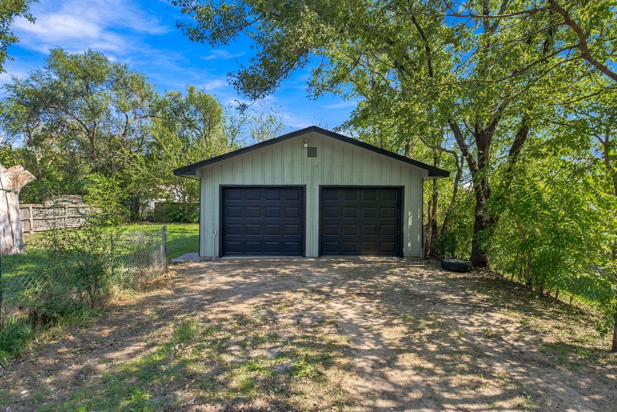 1116 N Saint Paul Property Photo 5