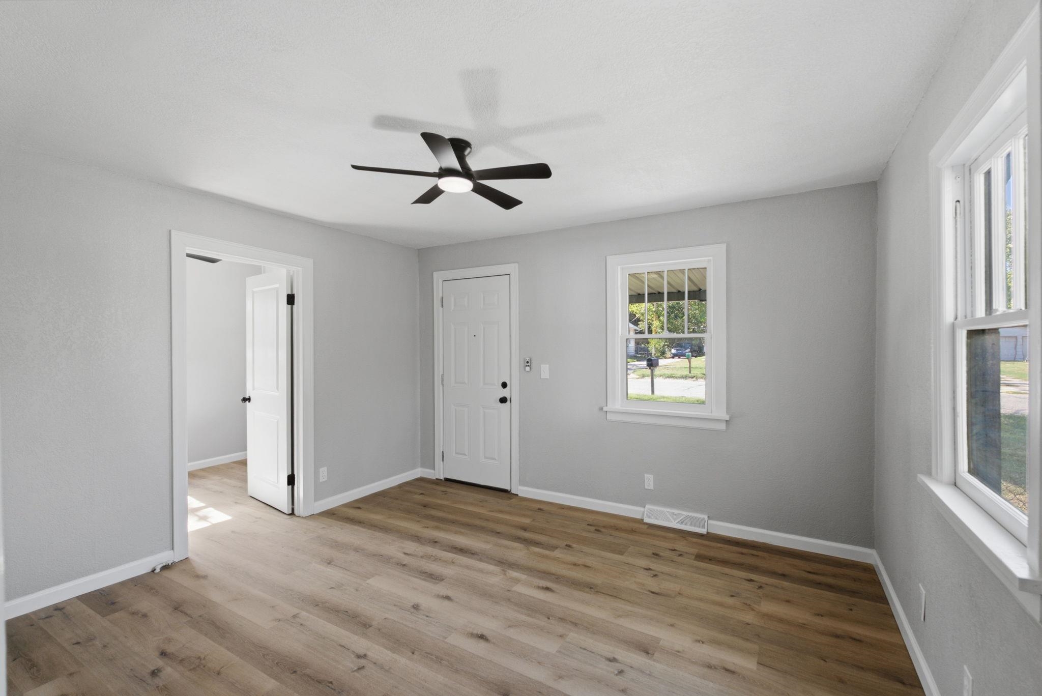 1116 N Saint Paul Property Photo 10