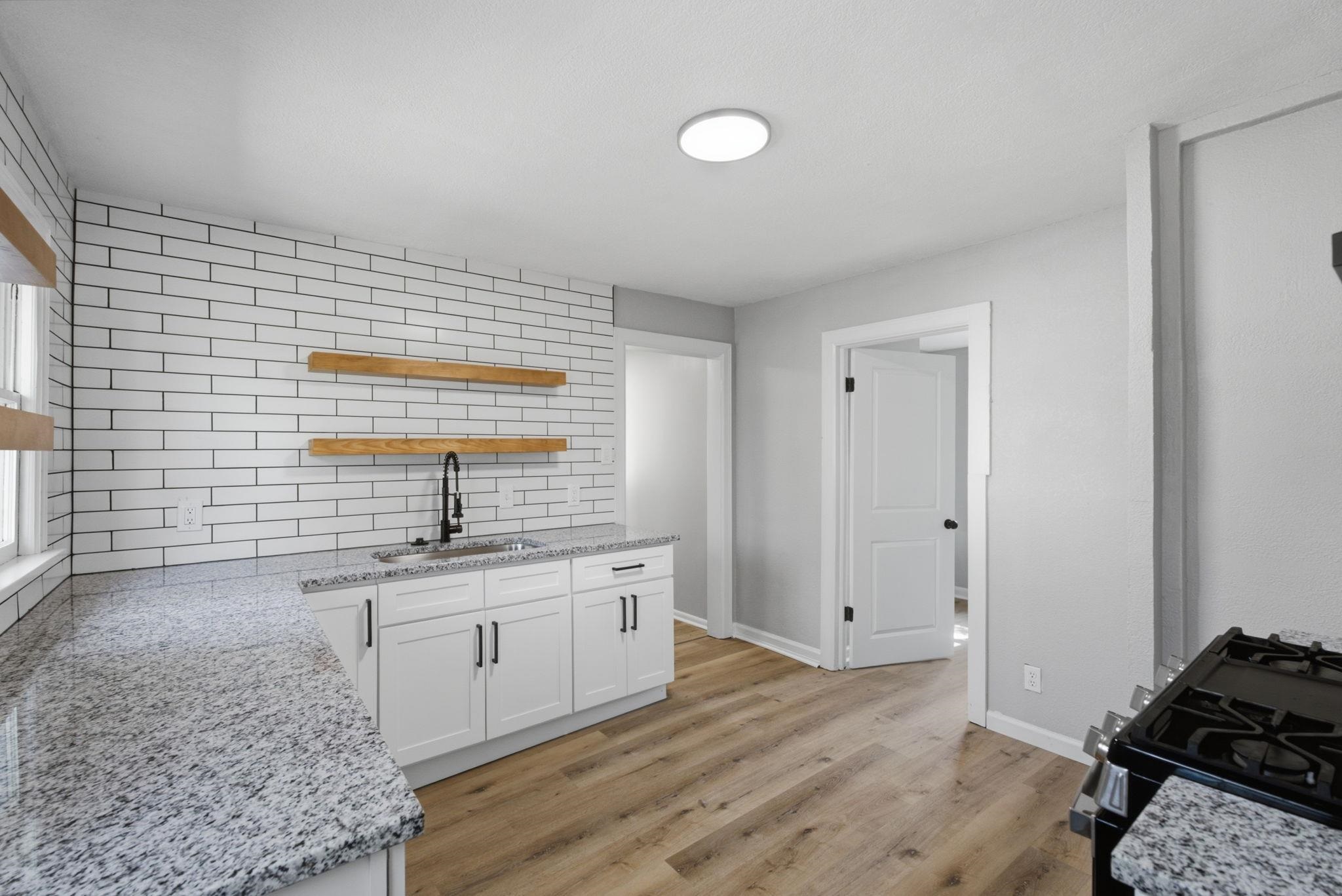 1116 N Saint Paul Property Photo 12