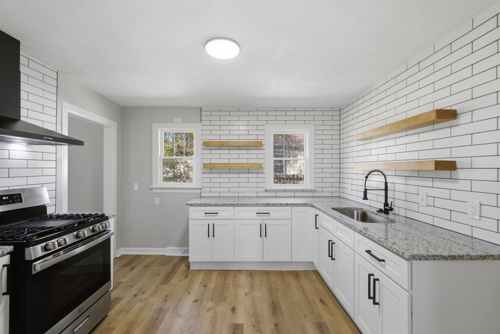 1116 N Saint Paul Property Photo 13