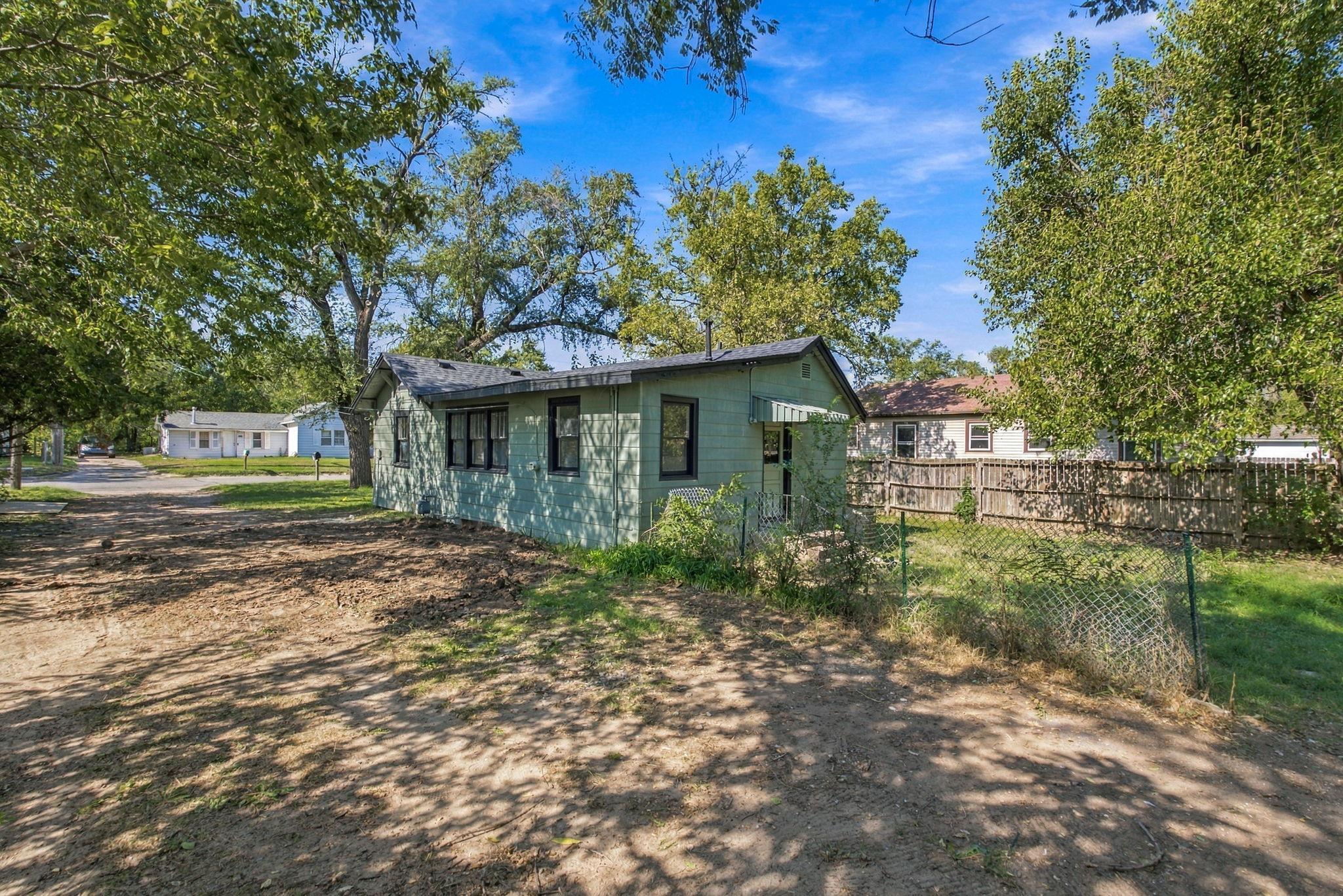 1116 N Saint Paul Property Photo 20
