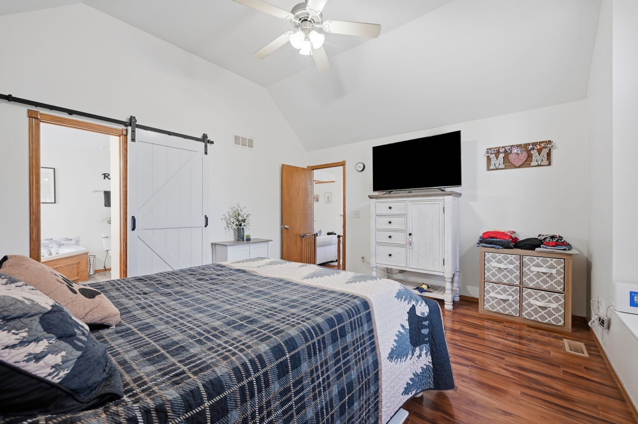 2419 S Westgate Property Photo 12