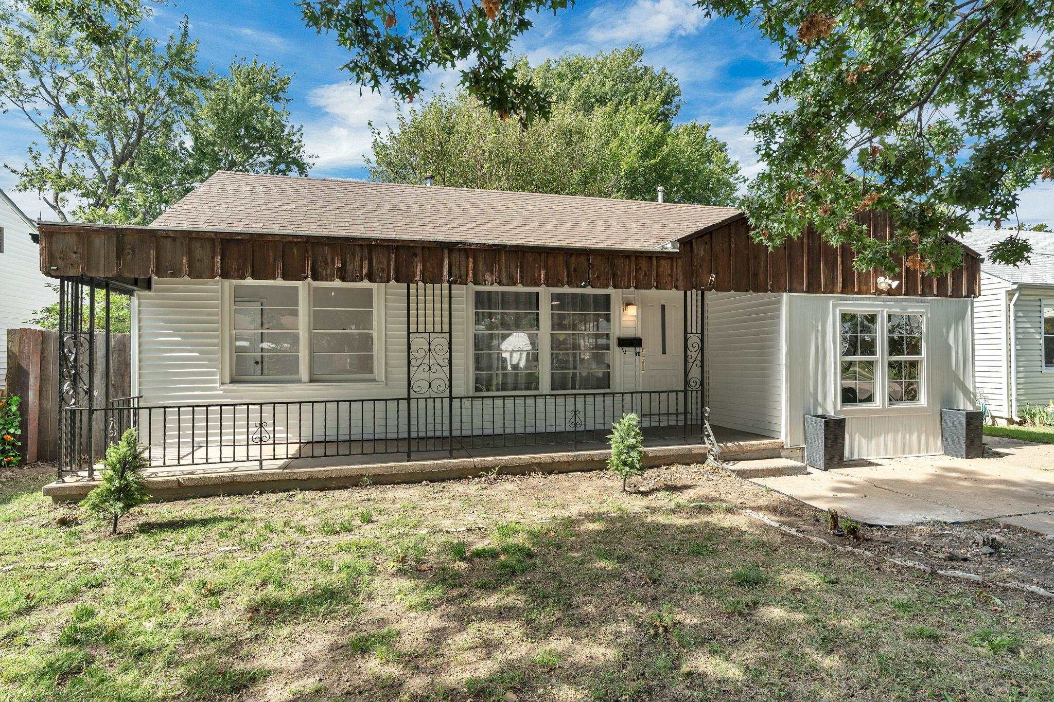 1727 S Estelle Ave Property Photo 3