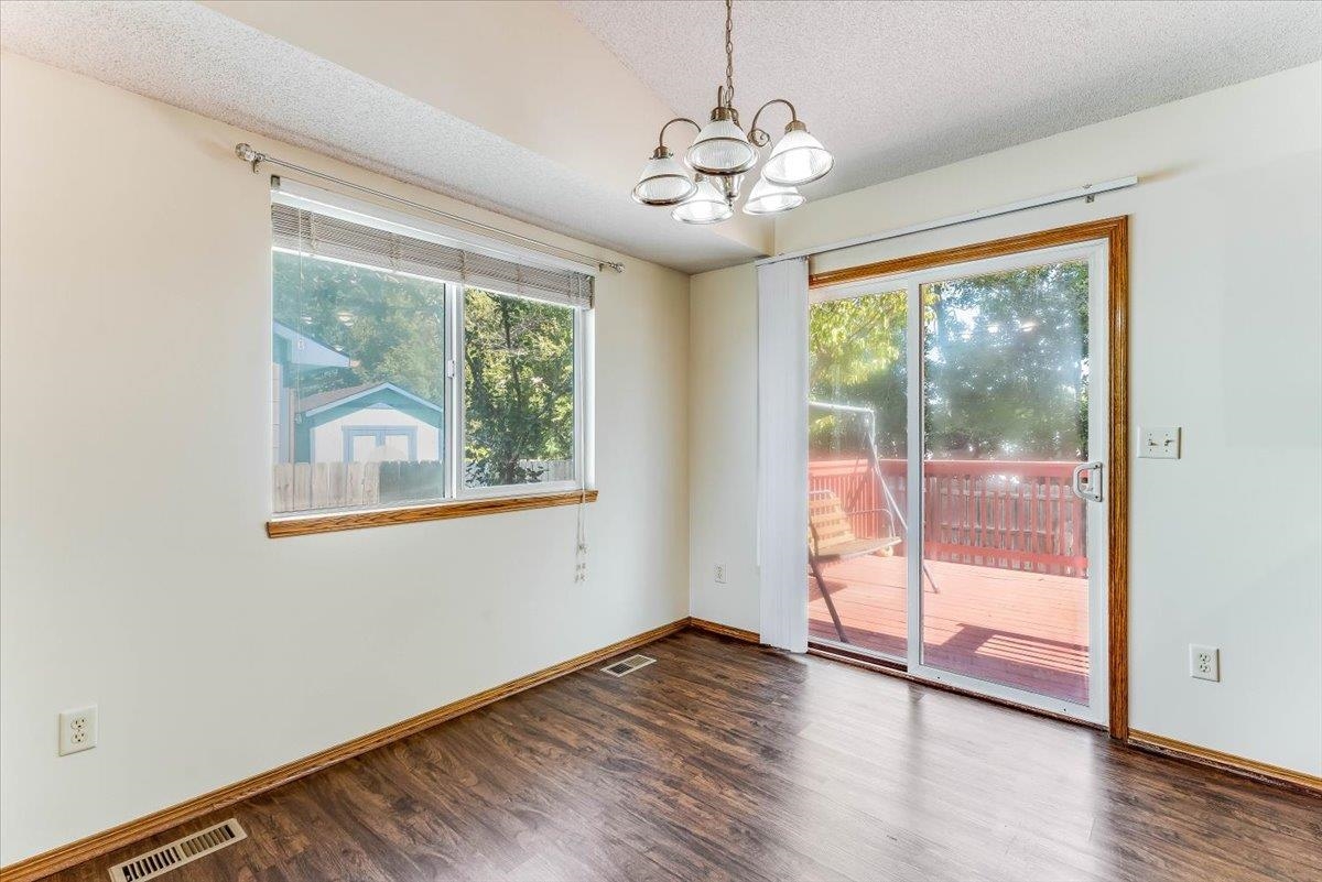 4532 S Greenwood Property Photo 14