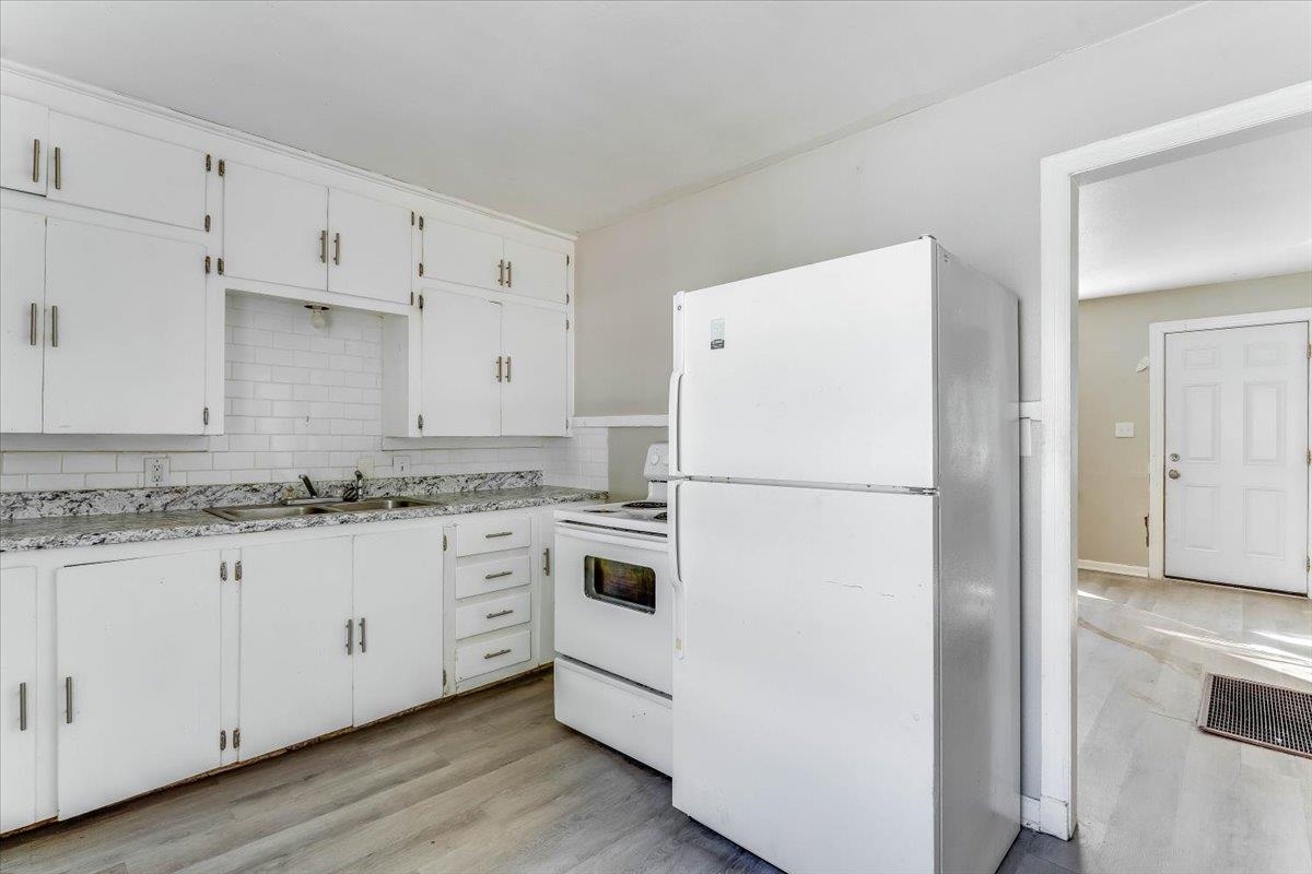 1512 S Pattie Property Photo 6