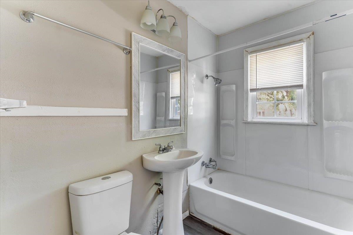 1512 S Pattie Property Photo 9