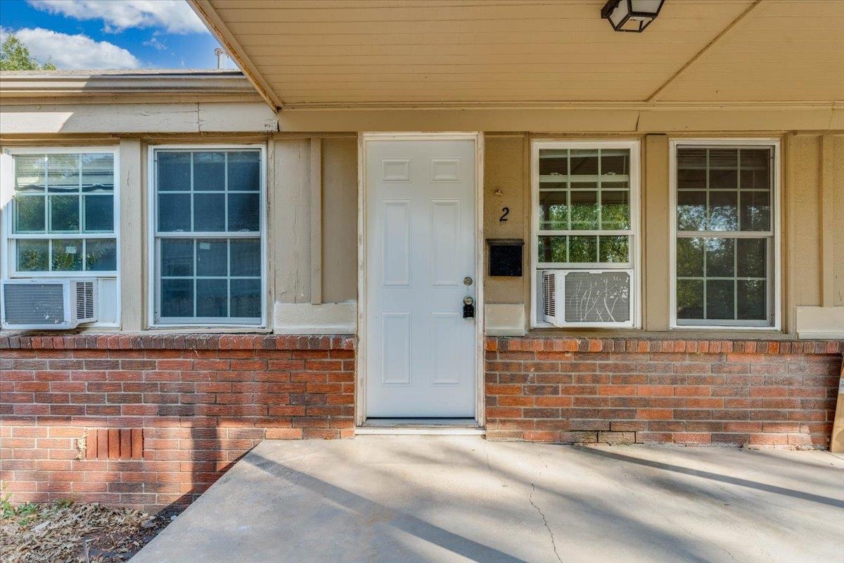 1512 S Pattie Property Photo 10