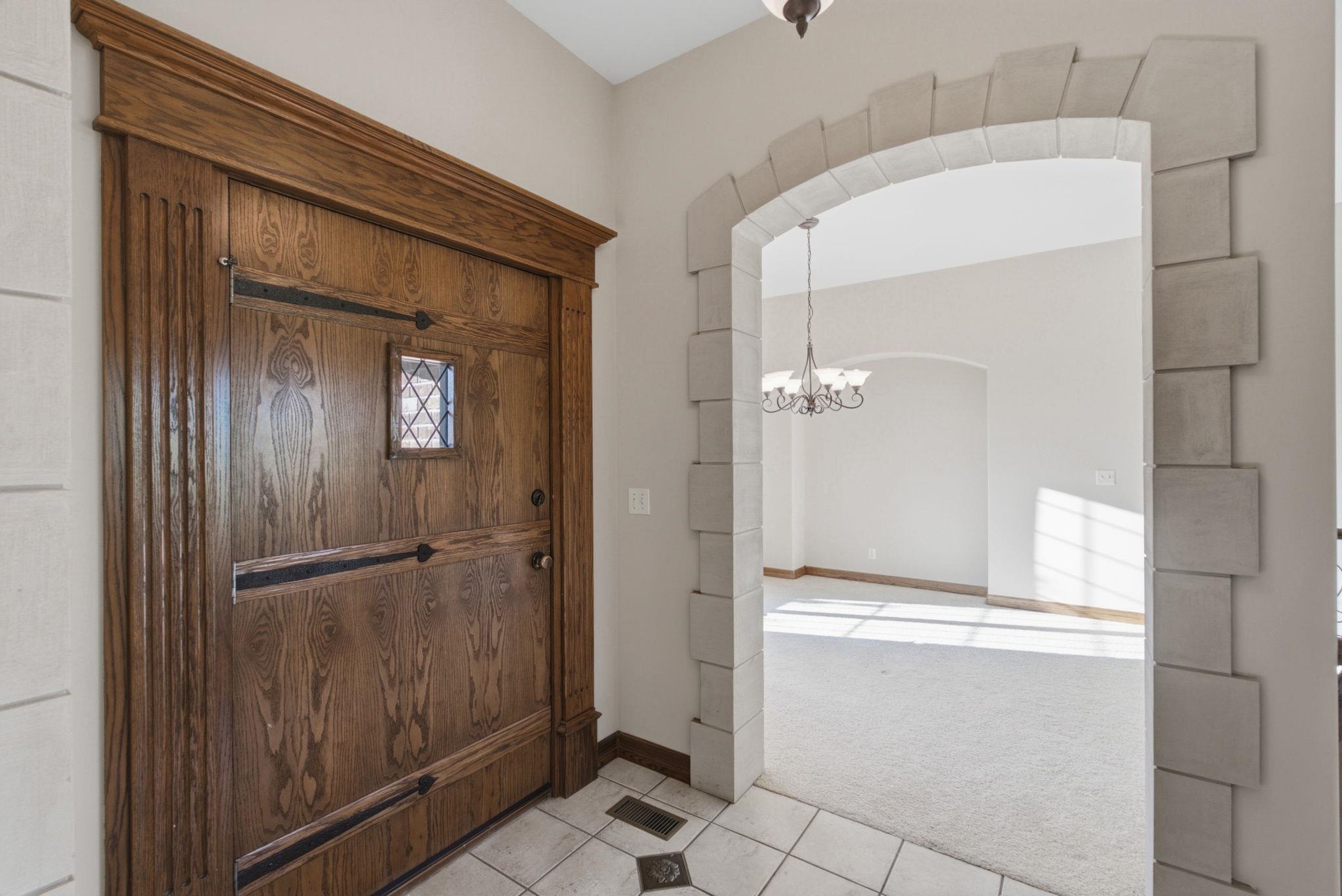 13906 W Onewood St Property Photo 4