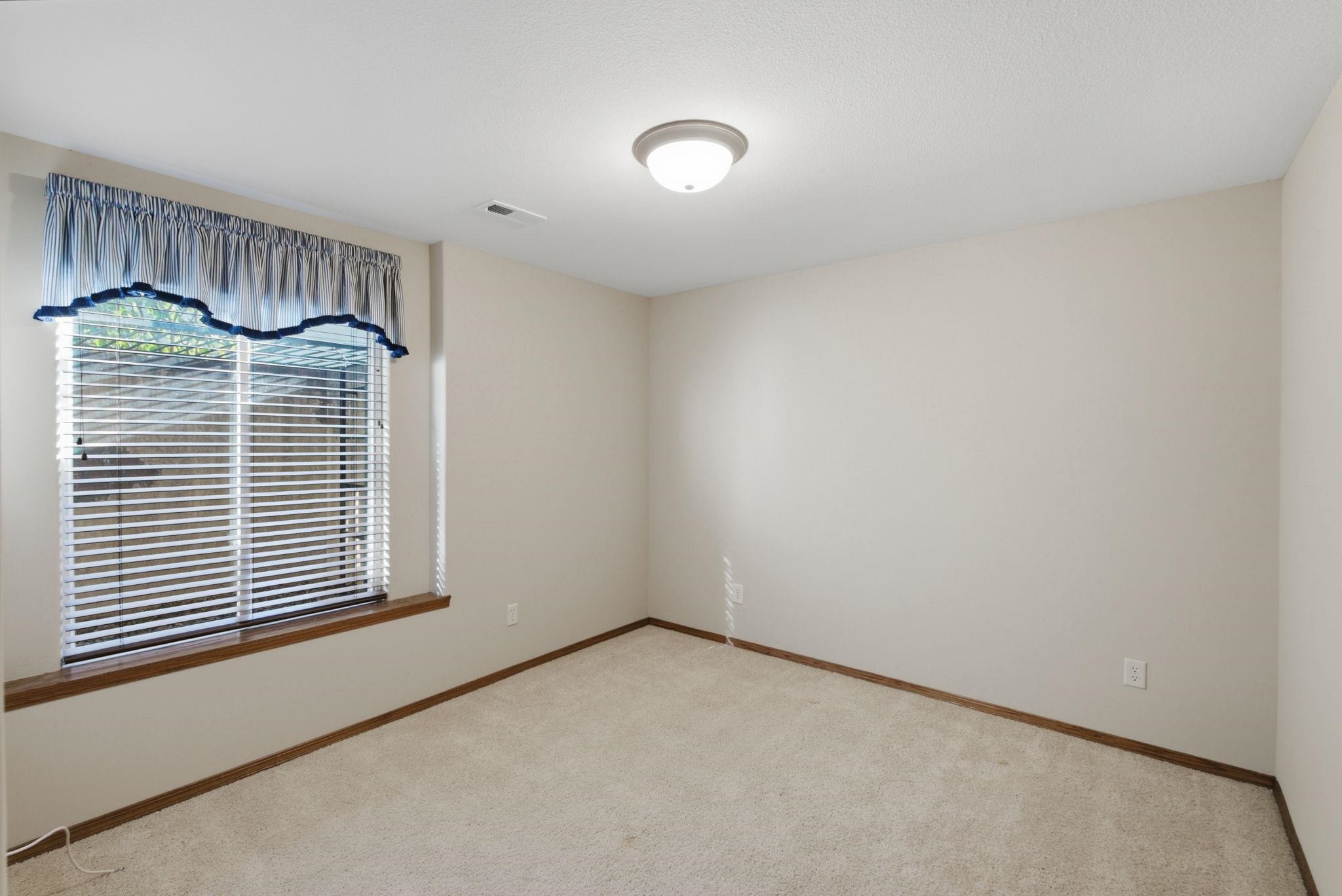 13906 W Onewood St Property Photo 27