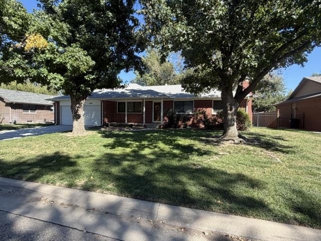 1730 N Tony Ln Property Photo 2
