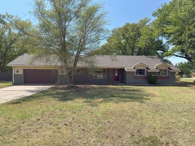 1 Lakewynds Dr. Property Photo 2