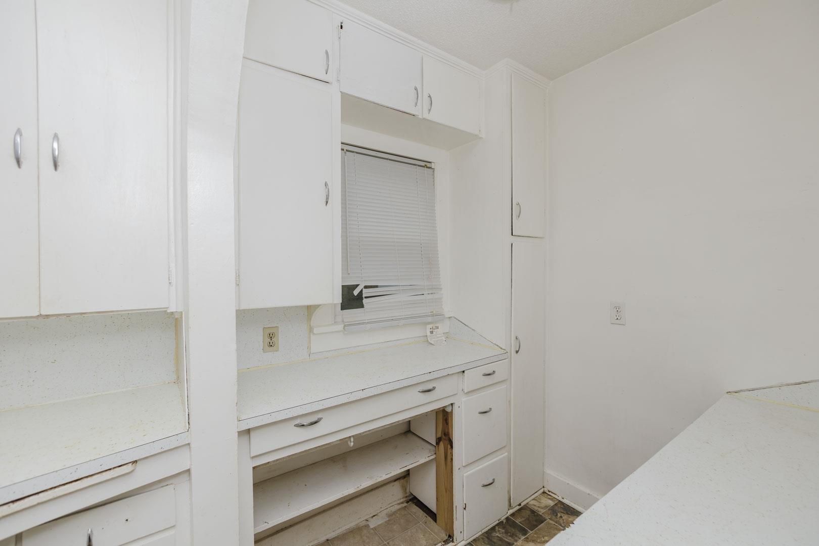 601 N Chautauqua Property Photo 11