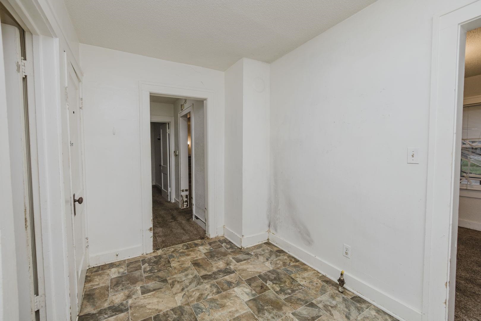 601 N Chautauqua Property Photo 12