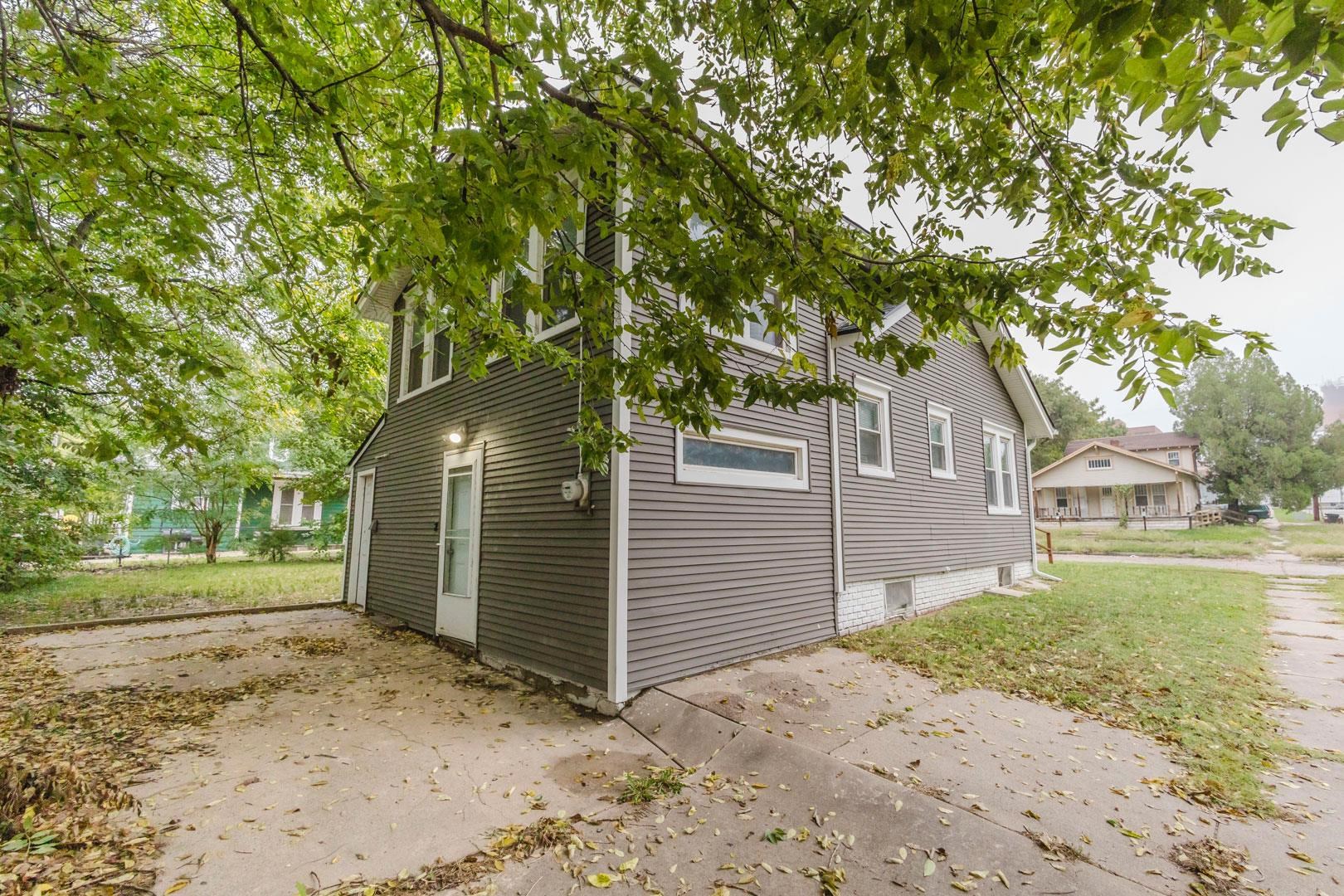 601 N Chautauqua Property Photo 27