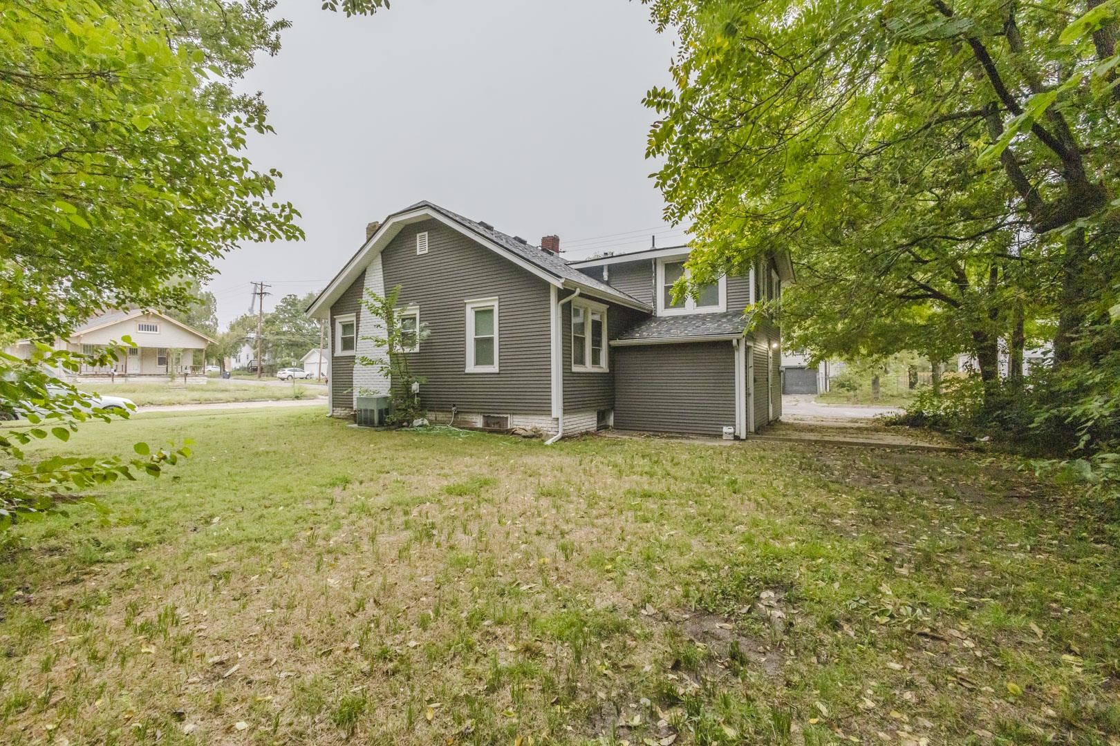 601 N Chautauqua Property Photo 30
