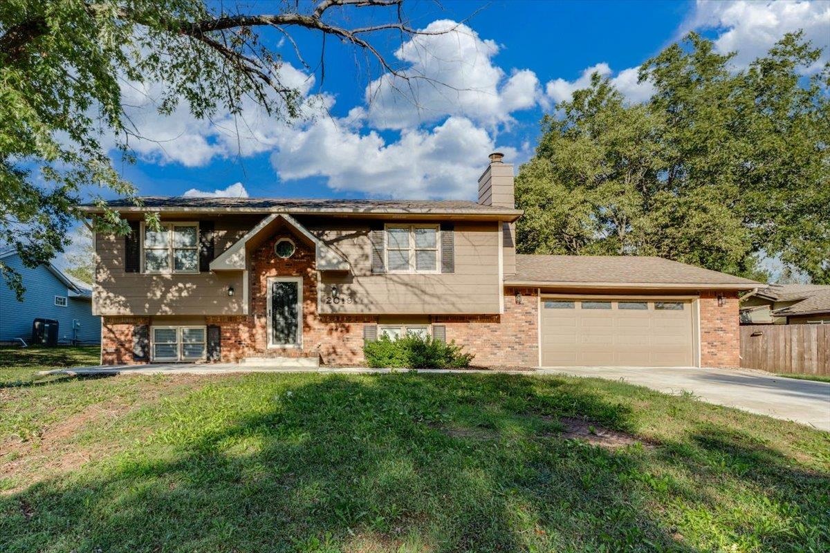 2019 N Forest Park Property Photo 1