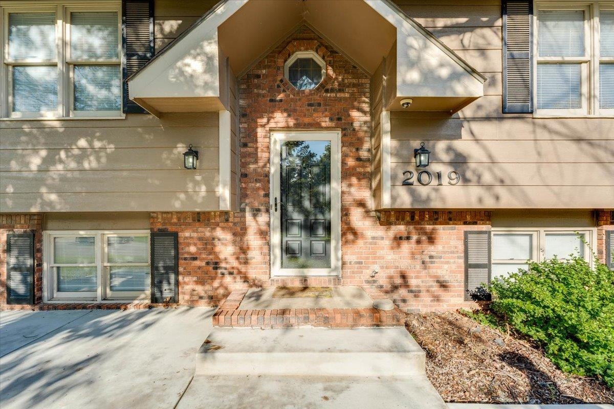 2019 N Forest Park Property Photo 4