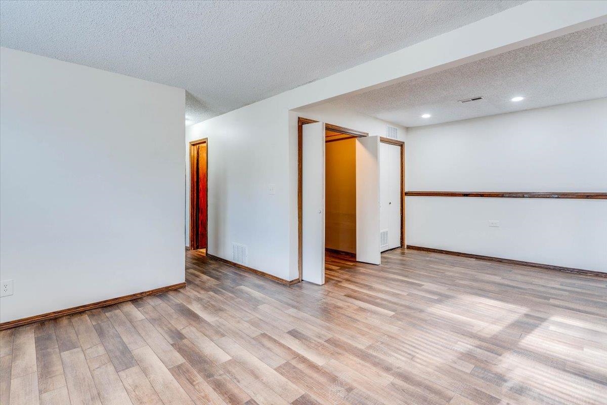 2019 N Forest Park Property Photo 17