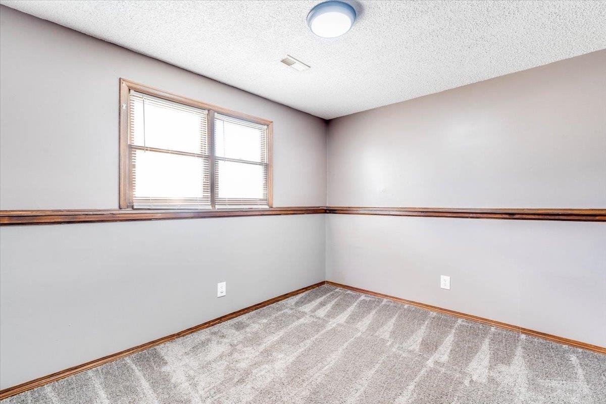 2019 N Forest Park Property Photo 21