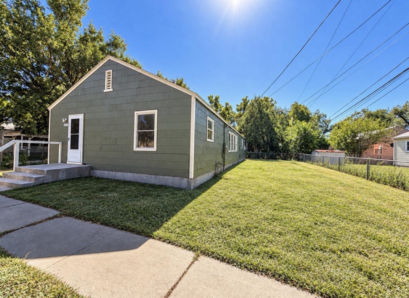 4419 E Bayley St Property Photo 1
