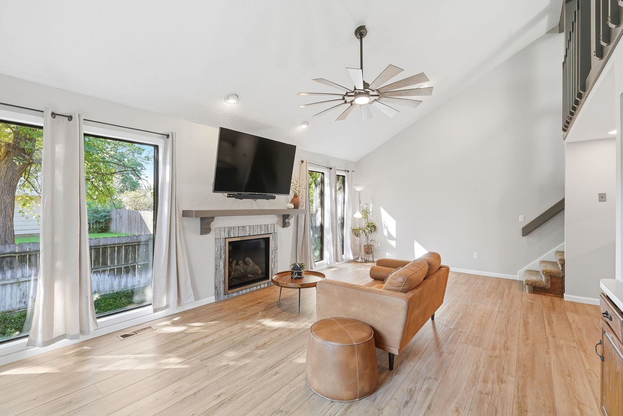 2421 S Yellowstone St. Unit 1702 Property Photo 4