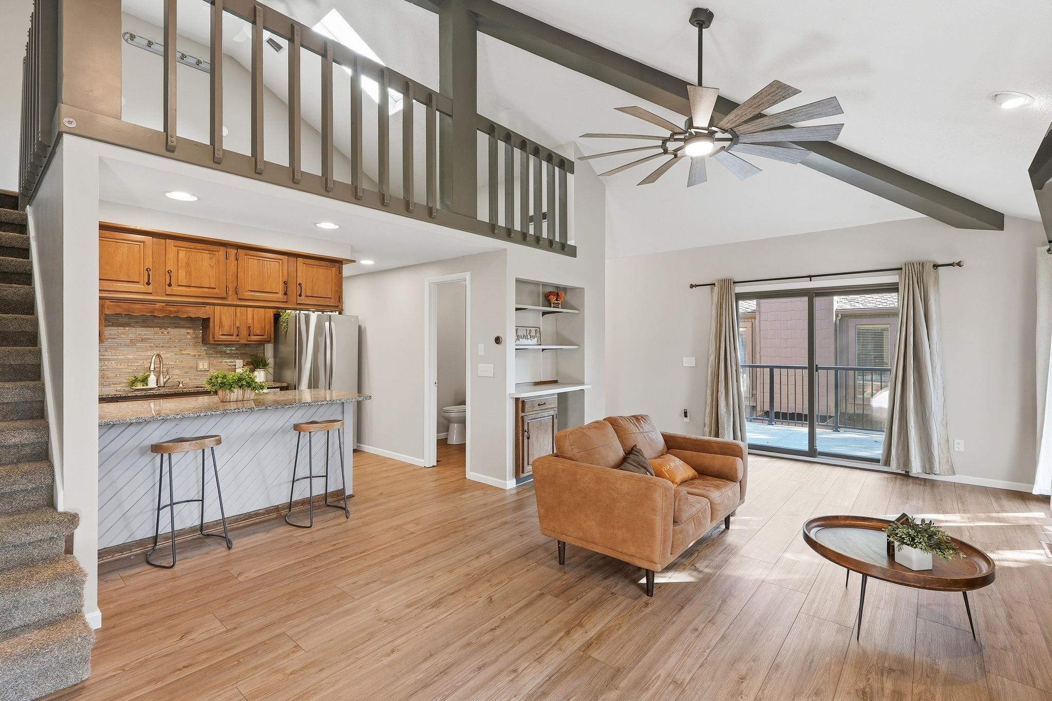 2421 S Yellowstone St. Unit 1702 Property Photo 6