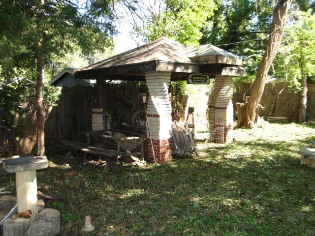 636 N Belmont Ave. Property Photo 10