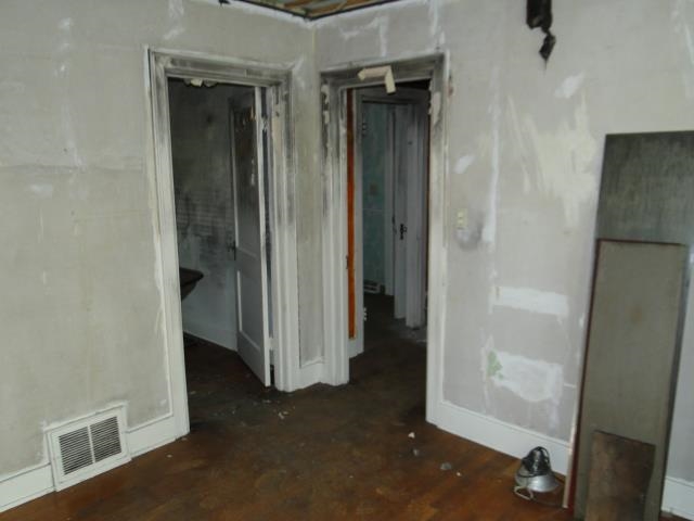 636 N Belmont Ave. Property Photo 21