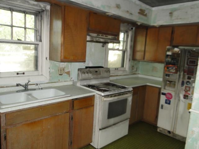 636 N Belmont Ave. Property Photo 24