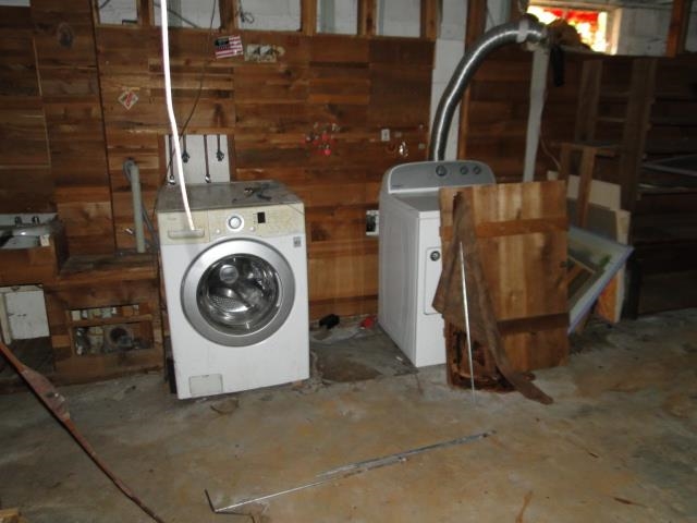 636 N Belmont Ave. Property Photo 28
