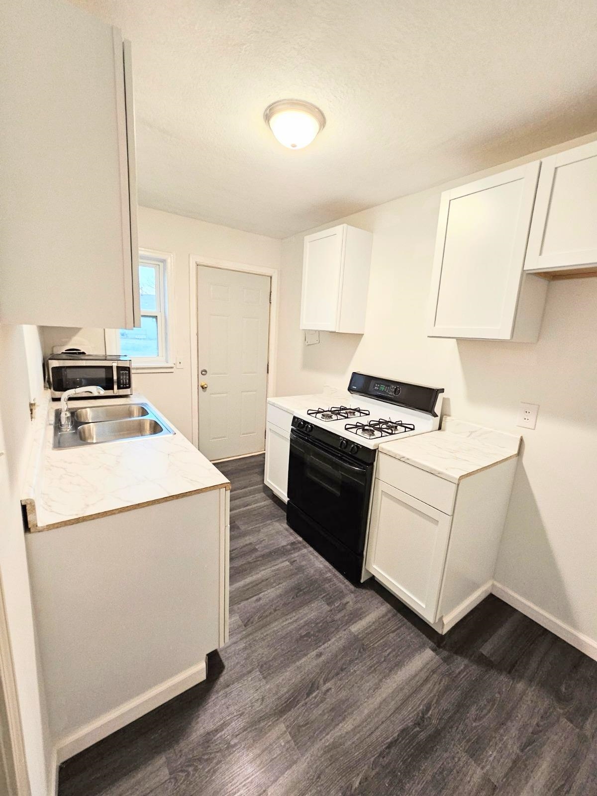 6514-6516 E Cottonwood Lane Property Photo 6