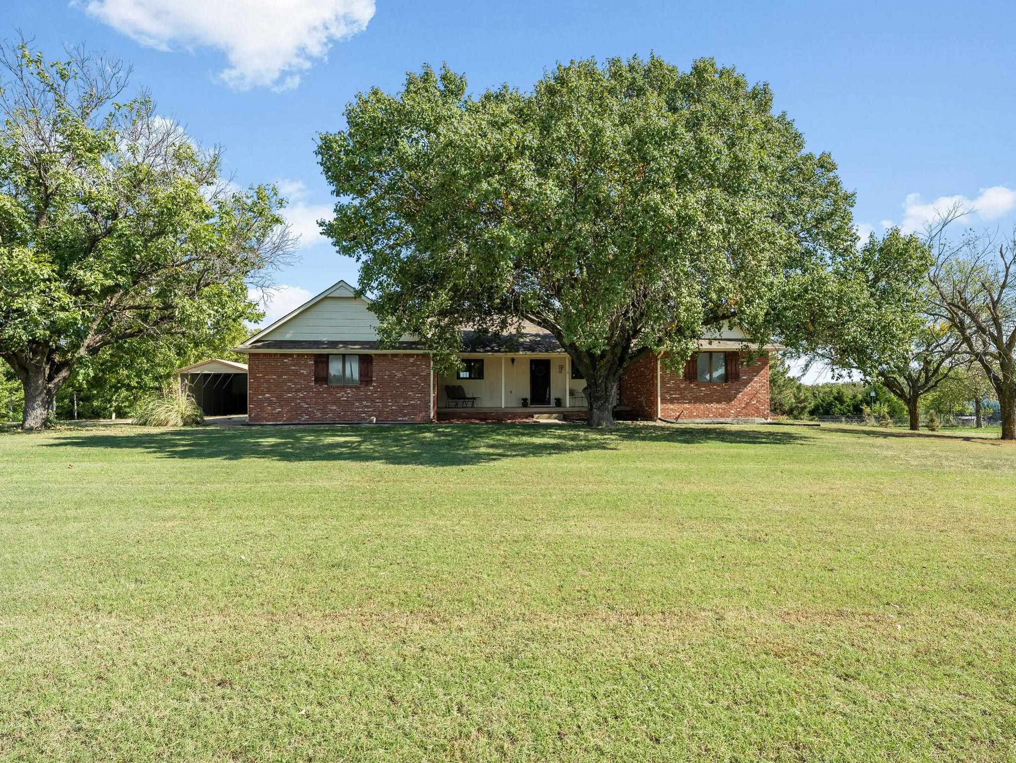 1254 N Osage Rd Property Photo 3