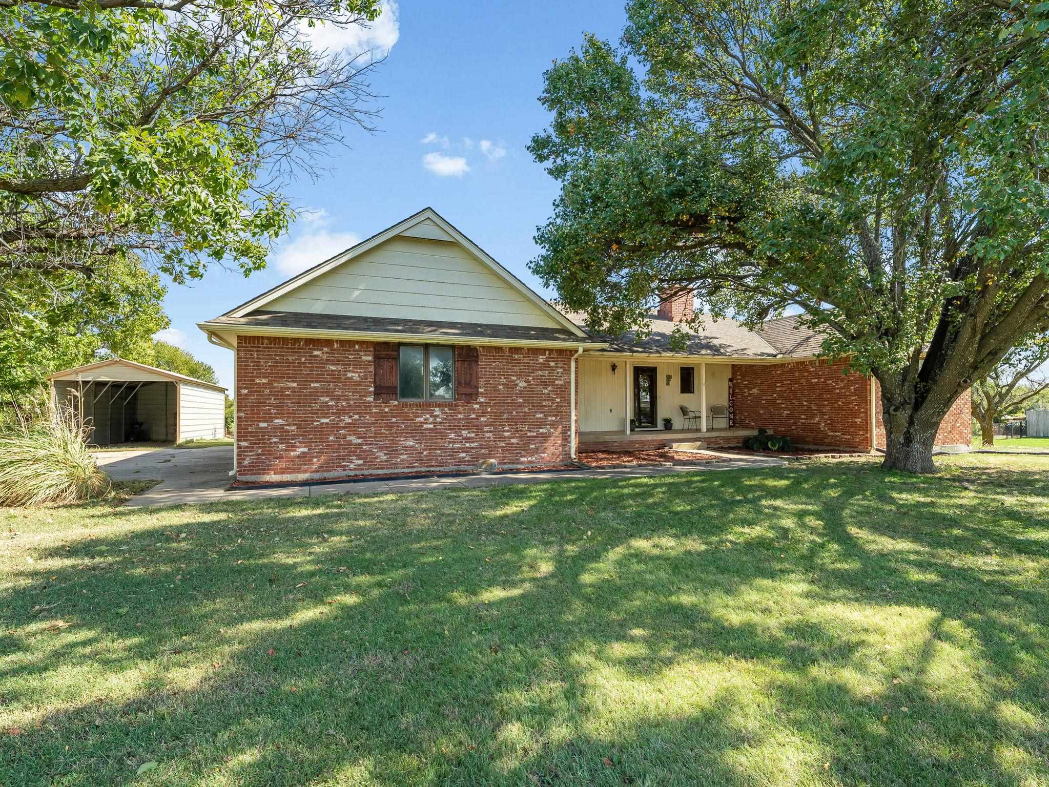 1254 N Osage Rd Property Photo 4