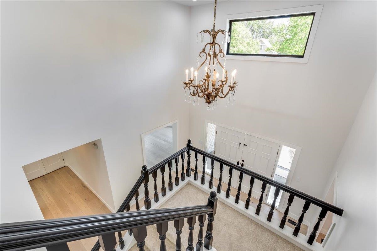 5 N Sandalwood St Property Photo 23