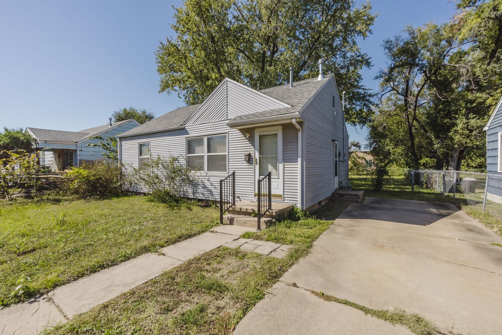 1427 N Minnesota Ave Property Photo 2