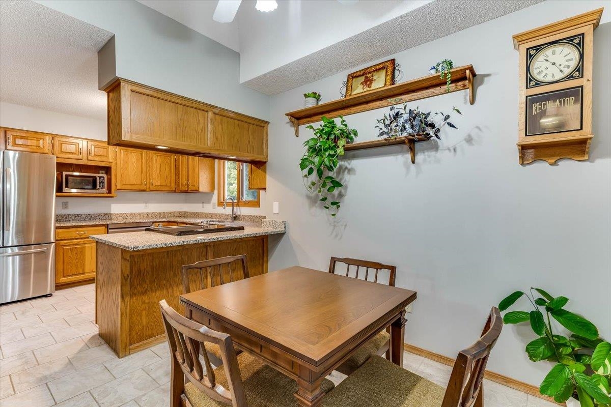 722 Mockingbird Property Photo 9