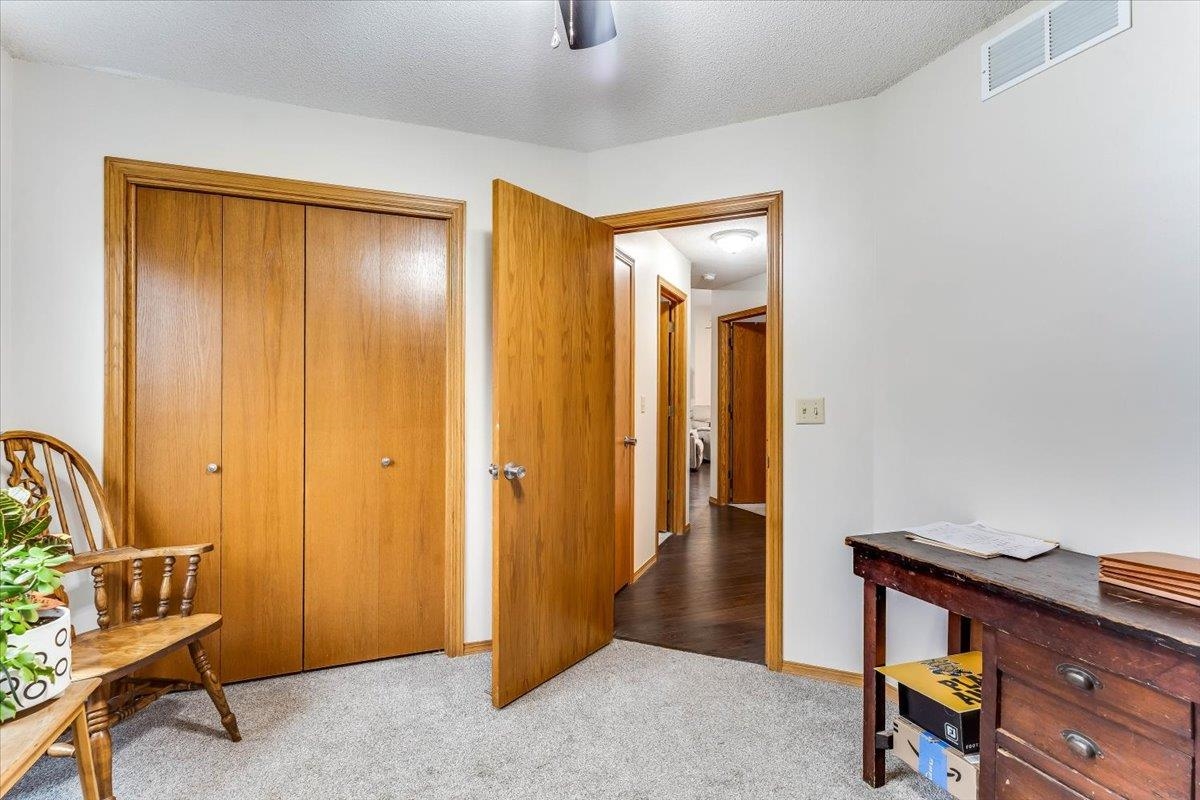 722 Mockingbird Property Photo 18