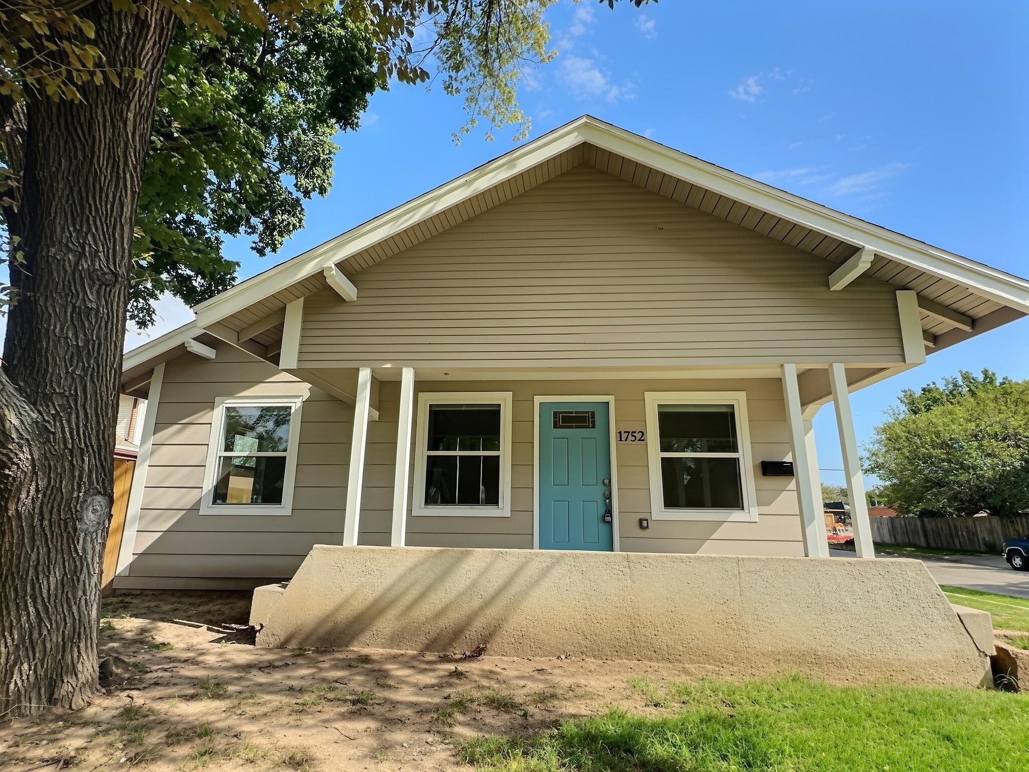 1752 S Market Property Photo 1