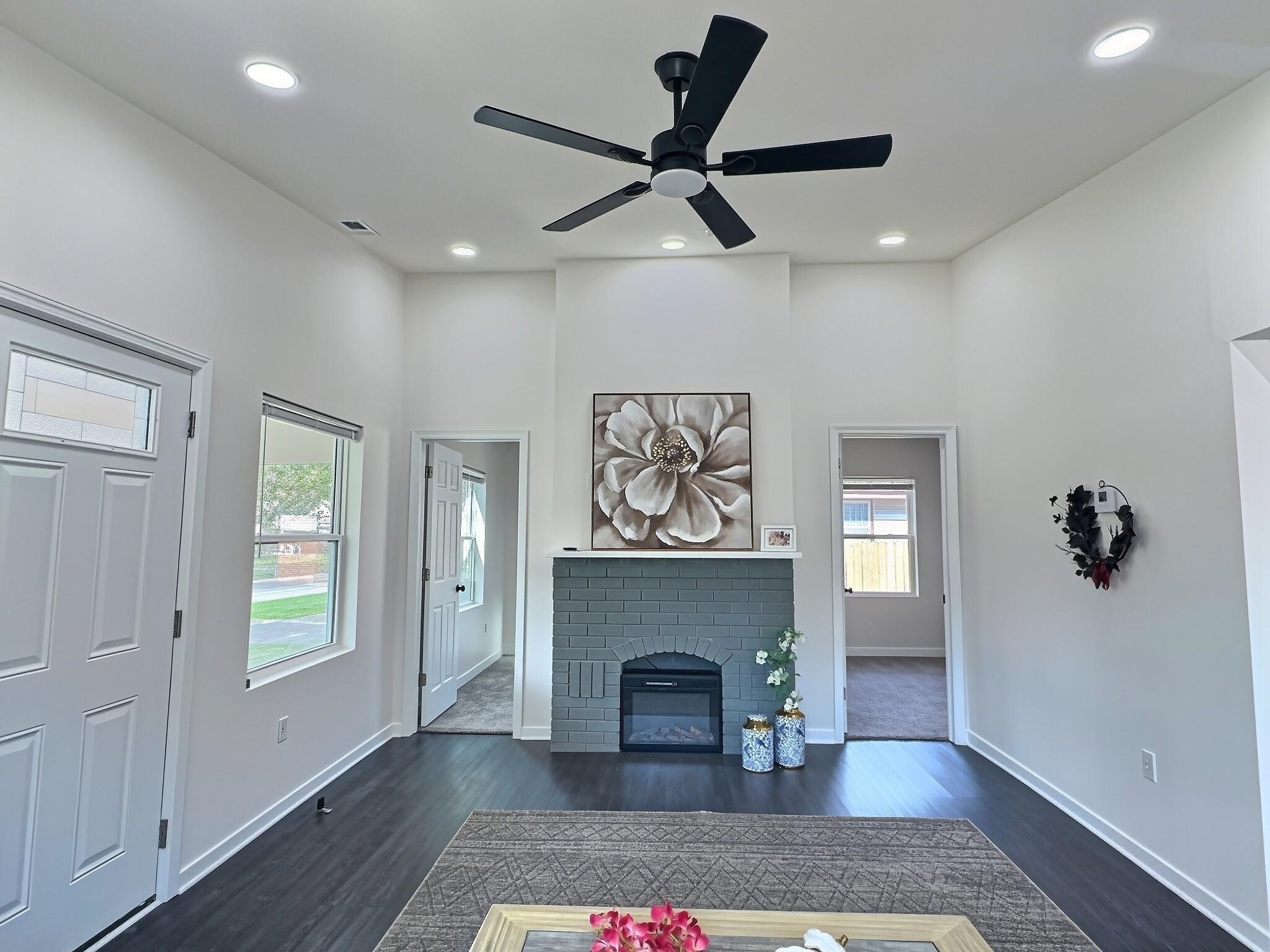 1752 S Market Property Photo 7