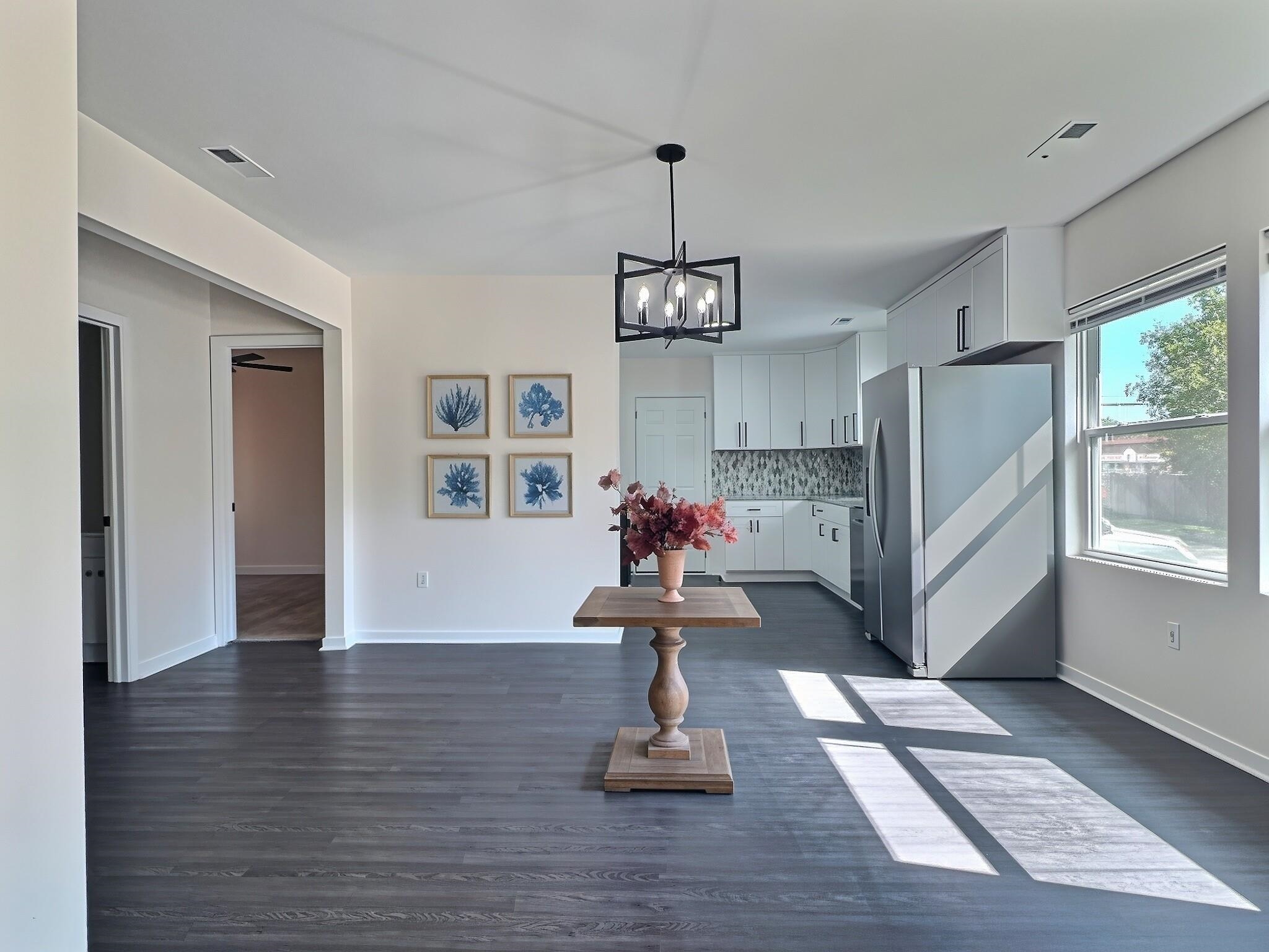 1752 S Market Property Photo 8