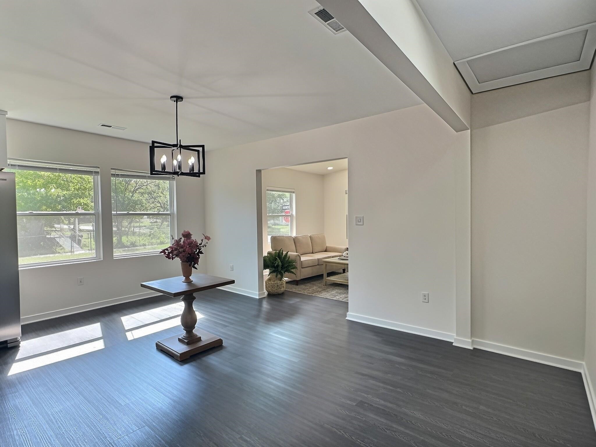 1752 S Market Property Photo 9