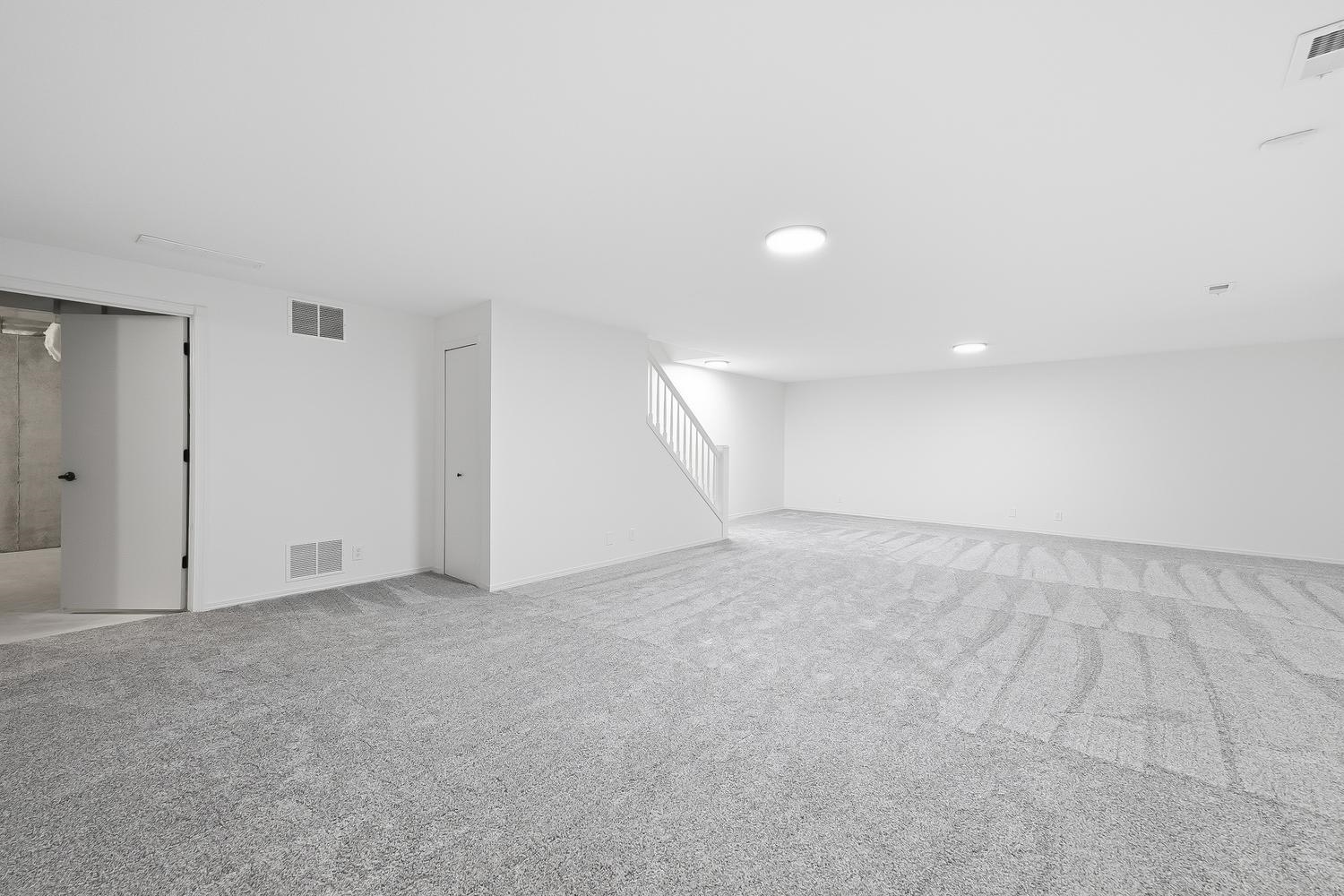 1066 N Bedford Property Photo 27