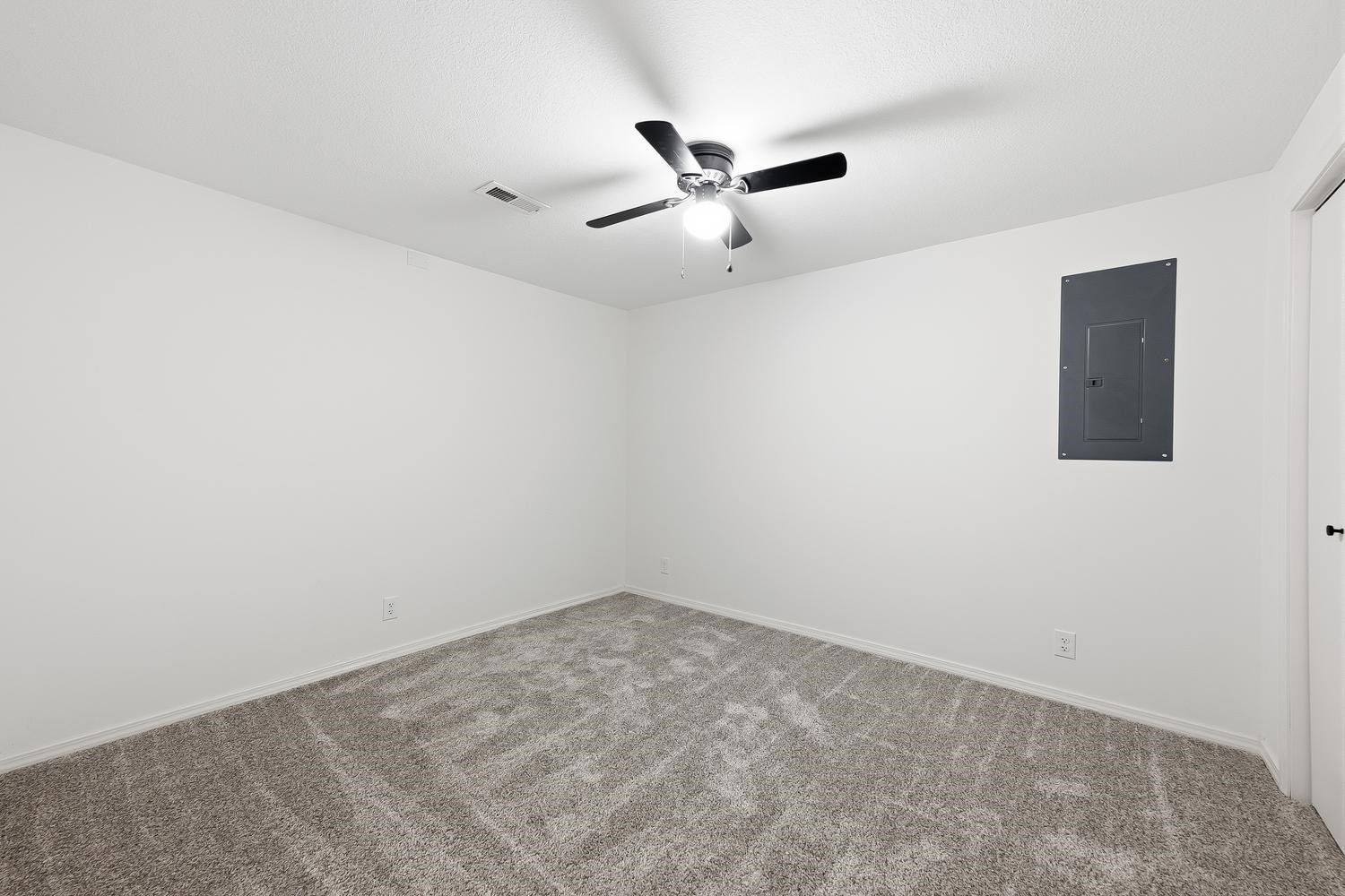 1066 N Bedford Property Photo 28