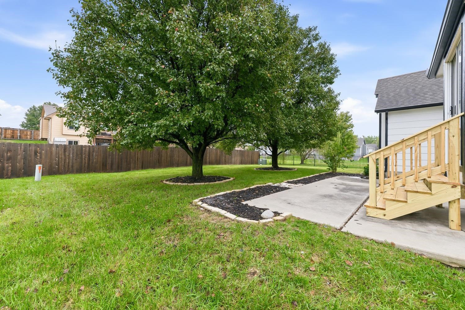 1066 N Bedford Property Photo 31
