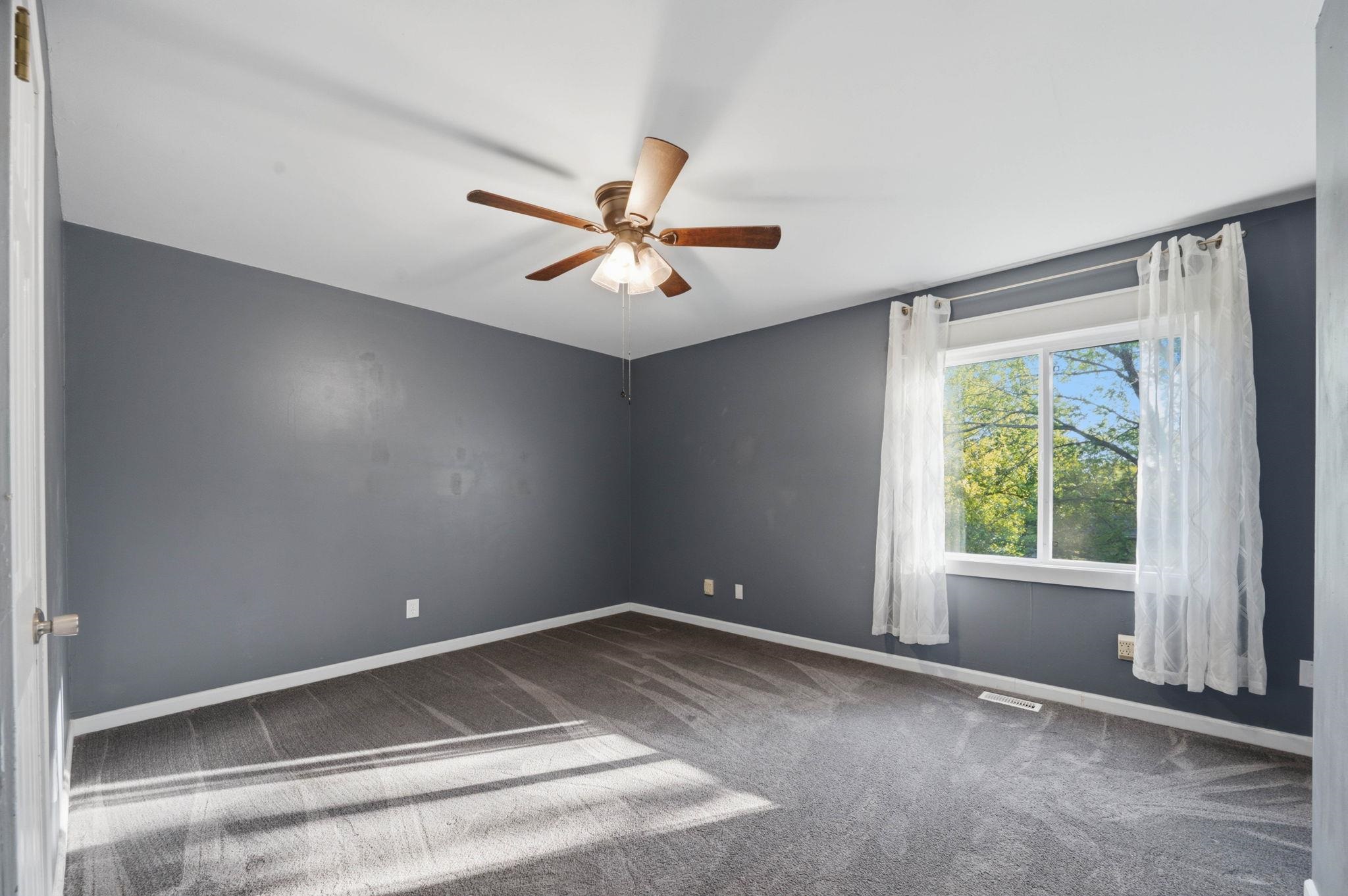2018 N Burning Tree Property Photo 17