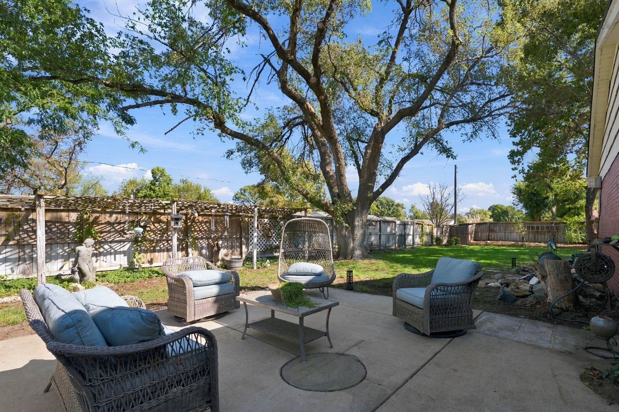 1750 N Athenian Ave. Property Photo 35