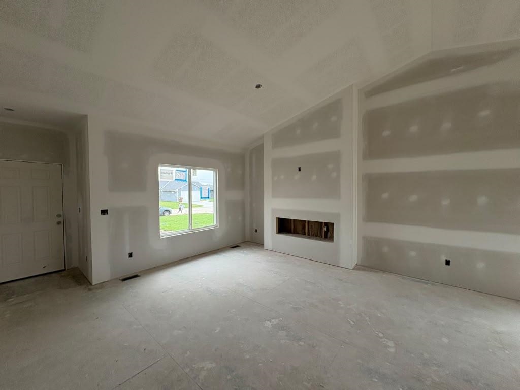 8985 E Forbes Cir Property Photo 4